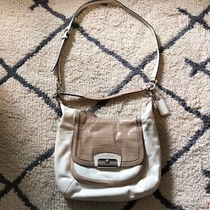 Coach Satchel • USED •